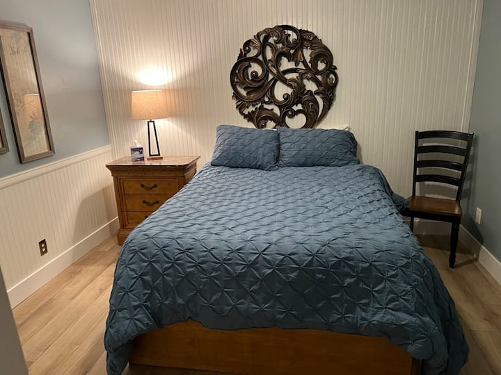 Chumba kikuu cha kulala #1 Kitanda cha Malkia