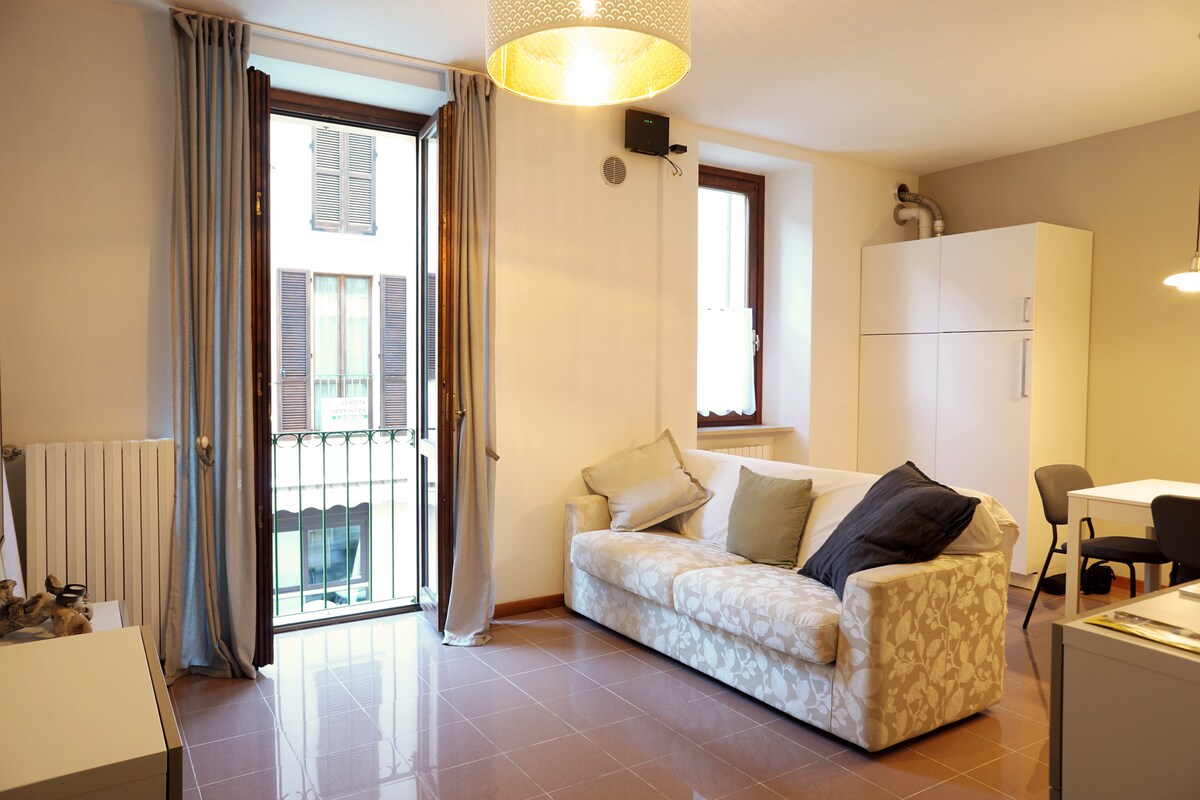 Airbnb performant: Casa Olivia/2 Bedrooms -1 WC - Living/Kitchen room à Tremosine Sul Garda