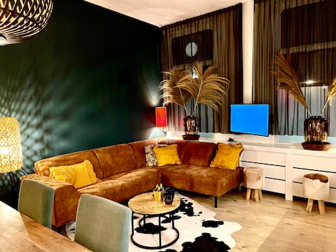 Attractively furnished apartment with a hot tub