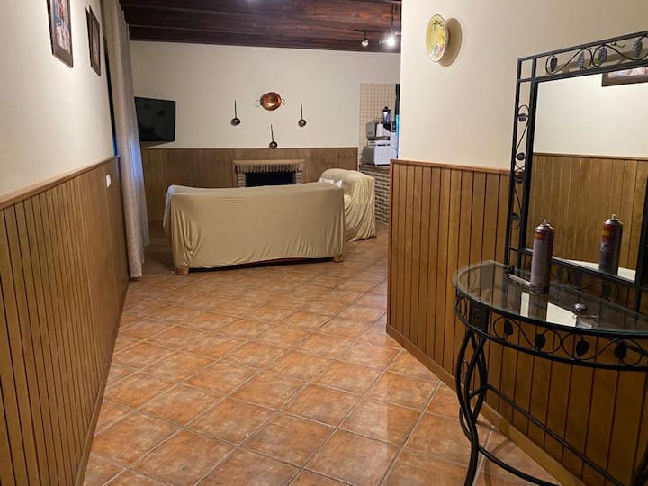 Agradable Casa Rural Con Piscina - Montellano