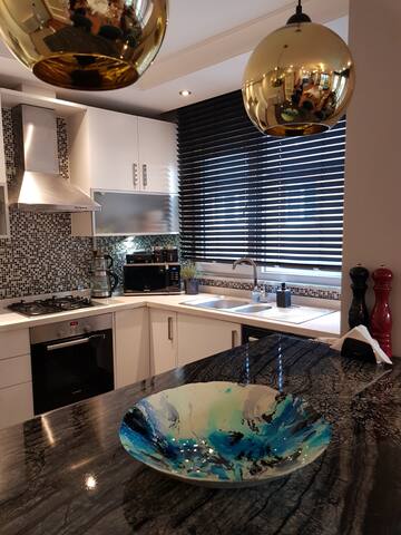 City center duplex w/terrace. Ac equipped gallery image 5