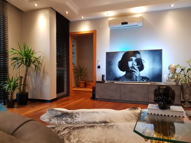 City center duplex w/terrace. Ac equipped gallery image 2