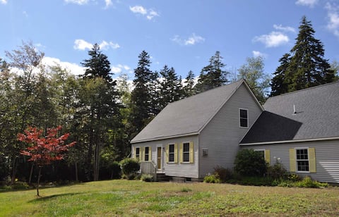 Quiet Oasis Family Home Close to East Side of Town
