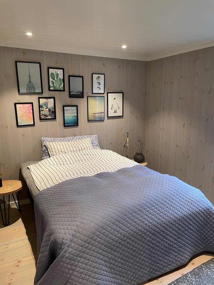 Soverom 2 med dobbeltseng