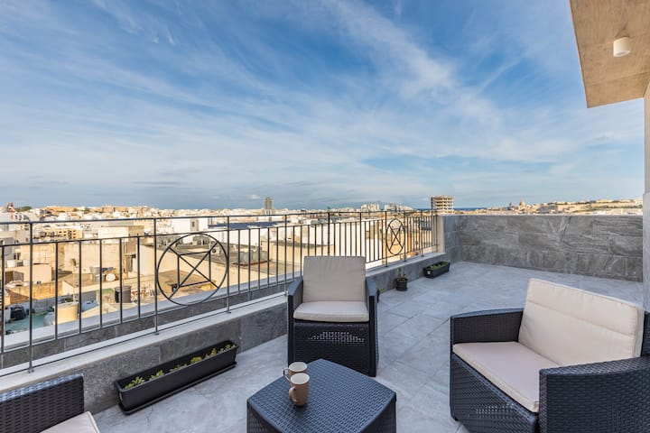 Terrace View - Stylish Two Bedroom Penthouse