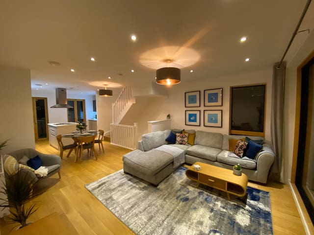 Superhost – Luxury townhouse, central Manchester.