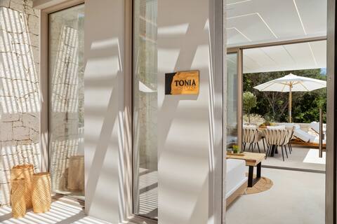 Sun n Salt Private Villas - Tonia