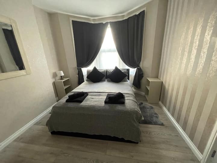 Beresfords Seafront ground floor apartment Serviced apartments for