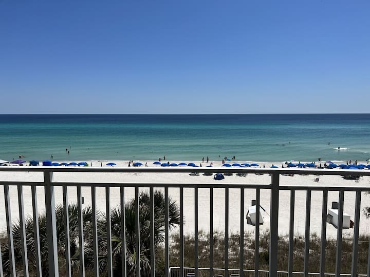 Low Floor, Beautiful Ocean Views, Seasonal Beach Chair Service. No Elevator Wait - Florida