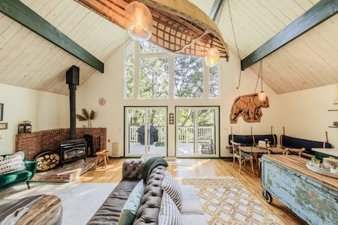 The Elmwood Chalet