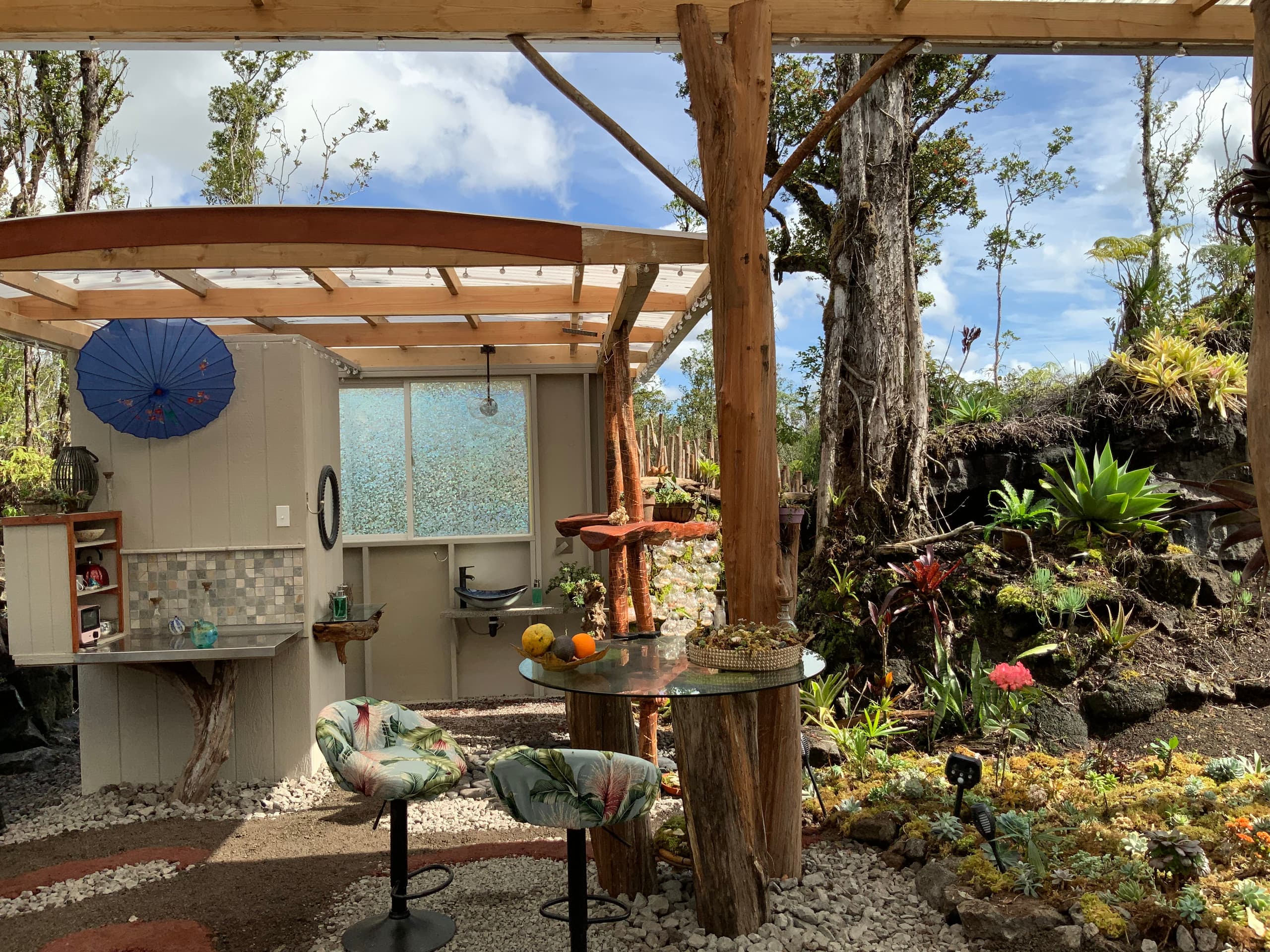 Exotic Garden cottage at amazing volcano fissure - Photo 23