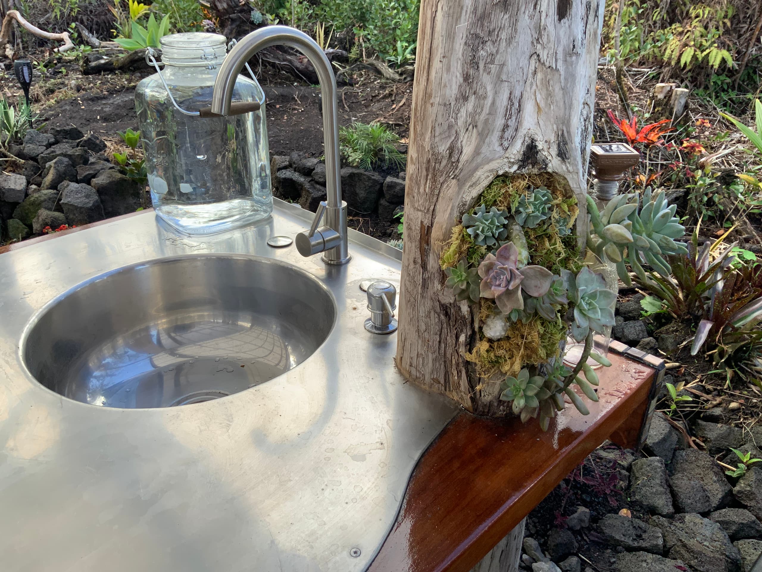 Exotic Garden cottage at amazing volcano fissure - Photo 40