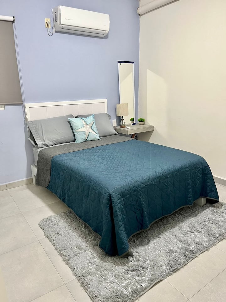 Apartment 1 with 3 bedrooms for 8 people Lofts for Rent in Mazatlán