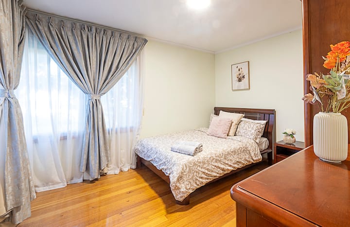 საძინებელი 1