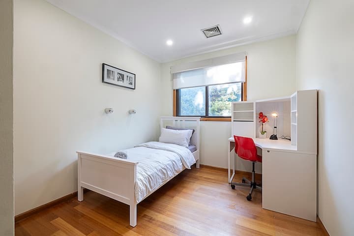 საძინებელი 3