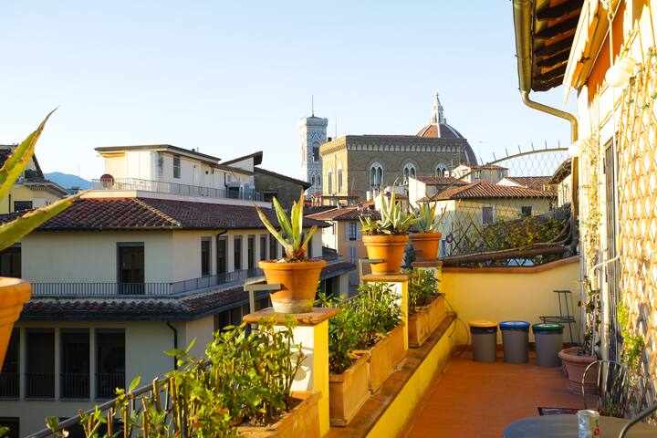 Casa Imad – Ponte Vecchio Attico vista Duomo gallery image 3