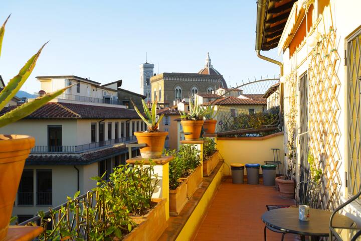 Casa Imad – Ponte Vecchio Attico vista Duomo gallery image 2