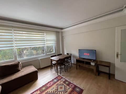 100mbps/ Lovely flat on the cutest st. of Kadıkoy