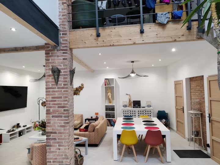 Maison De Village Chaleureuse - Auvergne