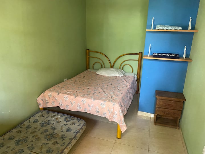 غرفة النوم 1