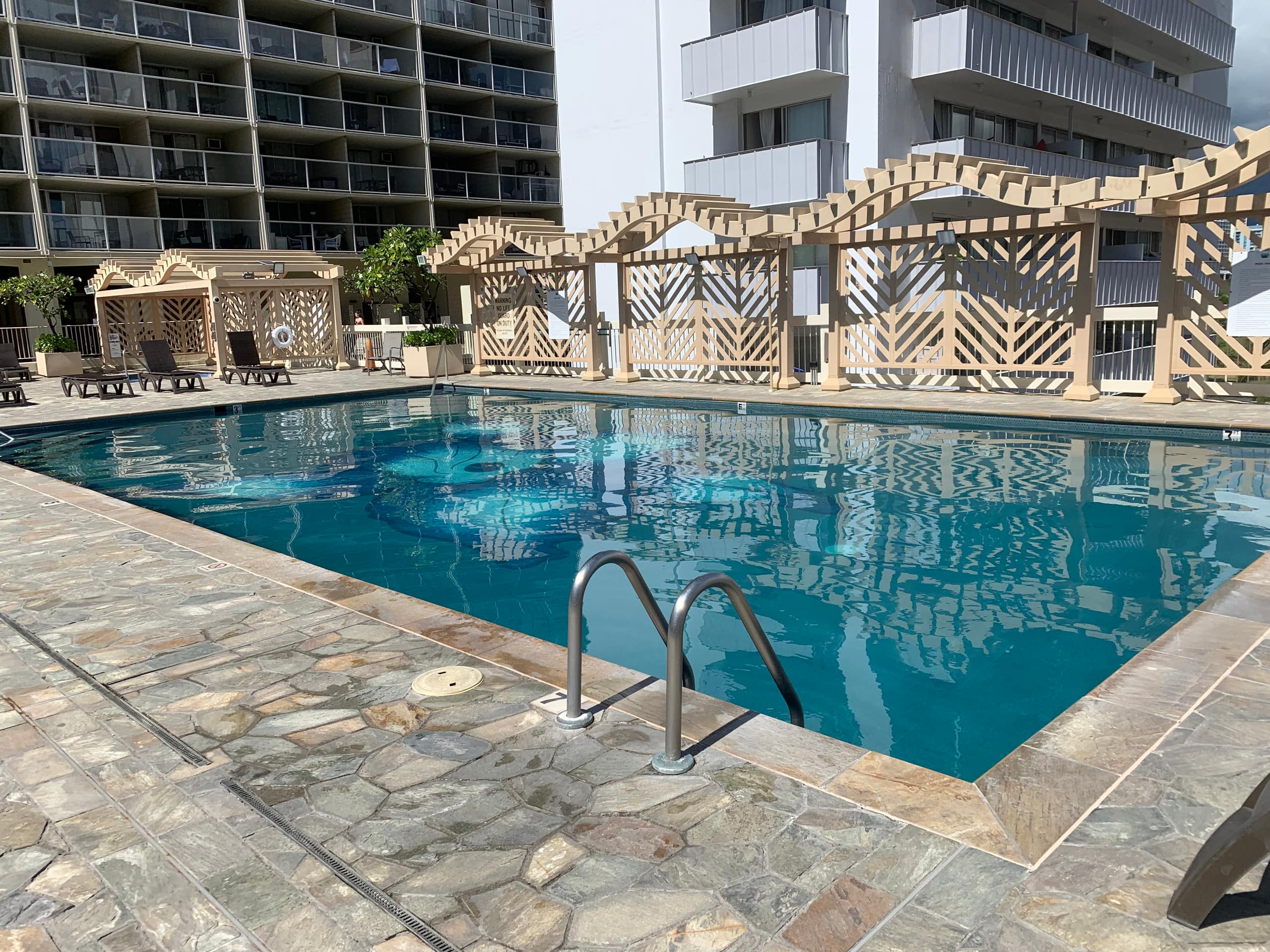 Condo in Honolulu · ★4.97 · Studio · 2 beds · 1 private bath - Image 19