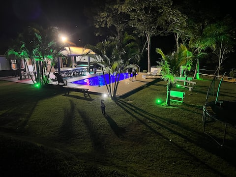 Country house - swimming pool, jacuzzi, soccer field