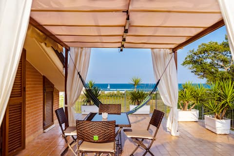 Loft al Mare- Iacuzzi/Free Parking & Wifi