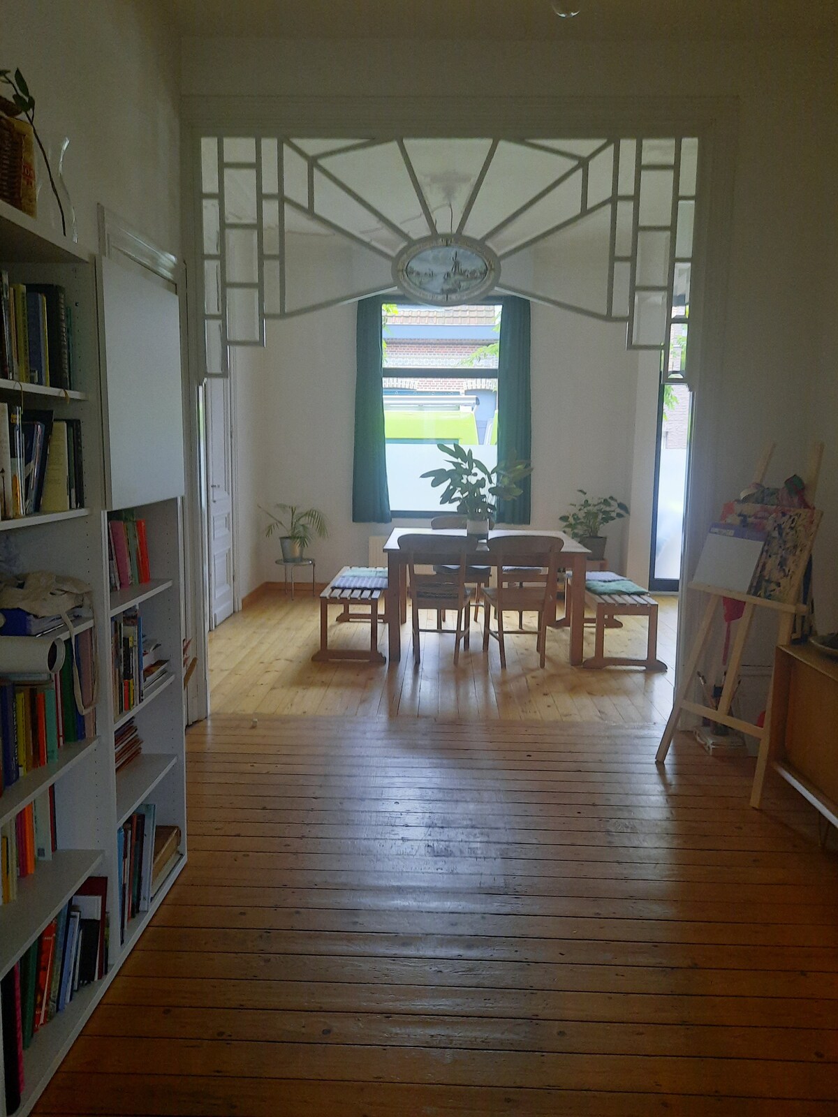 Successful Airbnb property: Spacious townhouse, with large garden in Antwerp. in Antwerpen