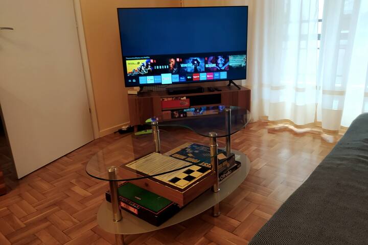 Cozy three BDRMS central APT at five Filippou str gallery image 5