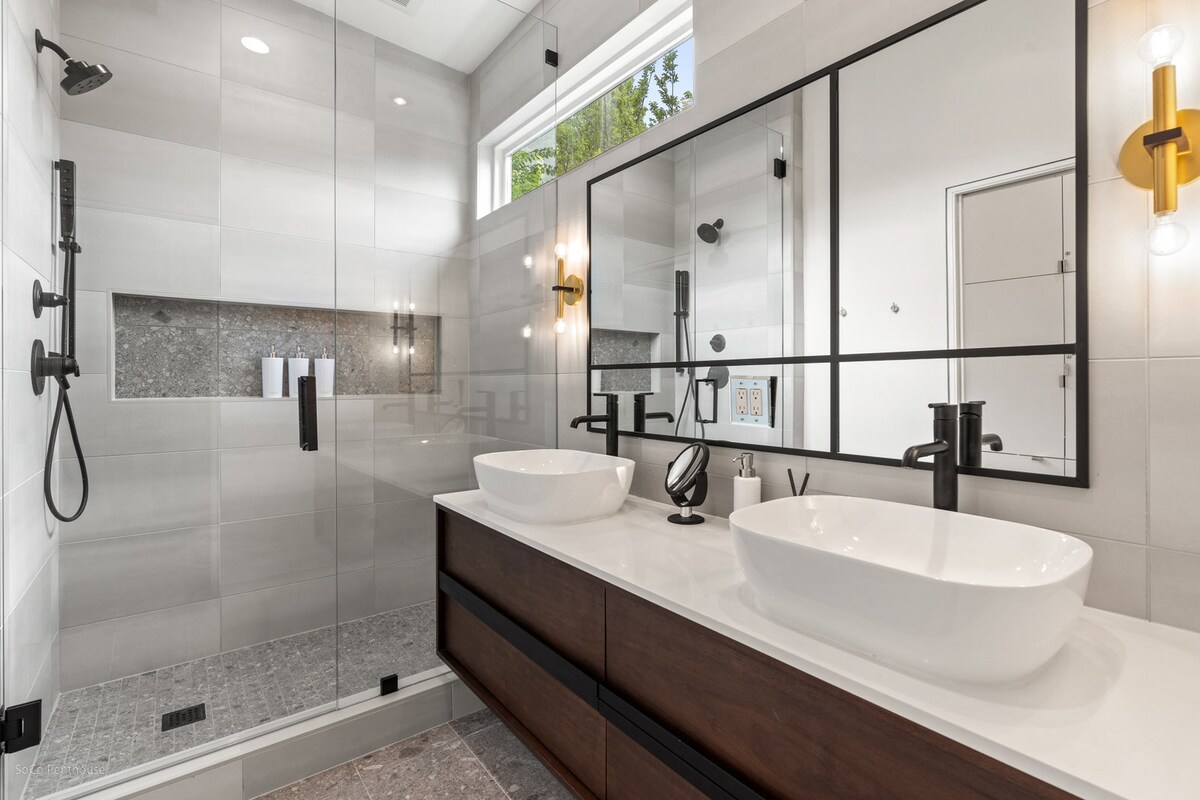 Lux SoCo Penthouse in the Heart of Austin