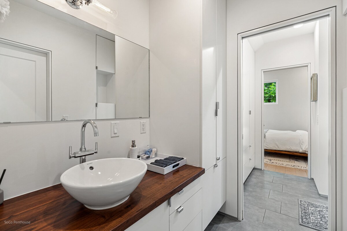 Lux SoCo Penthouse in the Heart of Austin