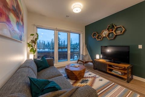 Successful Airbnb property: Mountain Vista Downtown Condo - Family Friendly in Golden