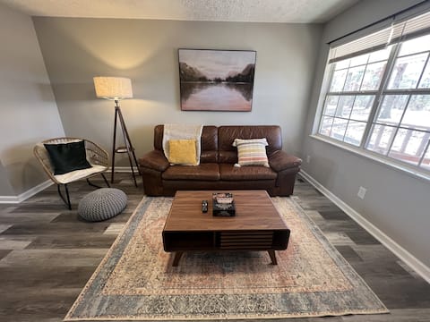 Popular Airbnb listing: Hiking Retreat Central to all area attractions in Monteagle