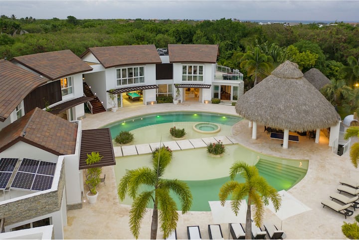Luxury Property In The Best Area Of Punta Cana - Punta Cana