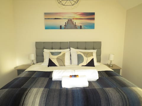 Impeccable House, perfect for stays in Bristol