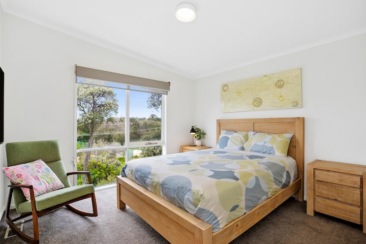 Chumba cha 2 cha kulala - Kitanda aina ya Queen na BIR