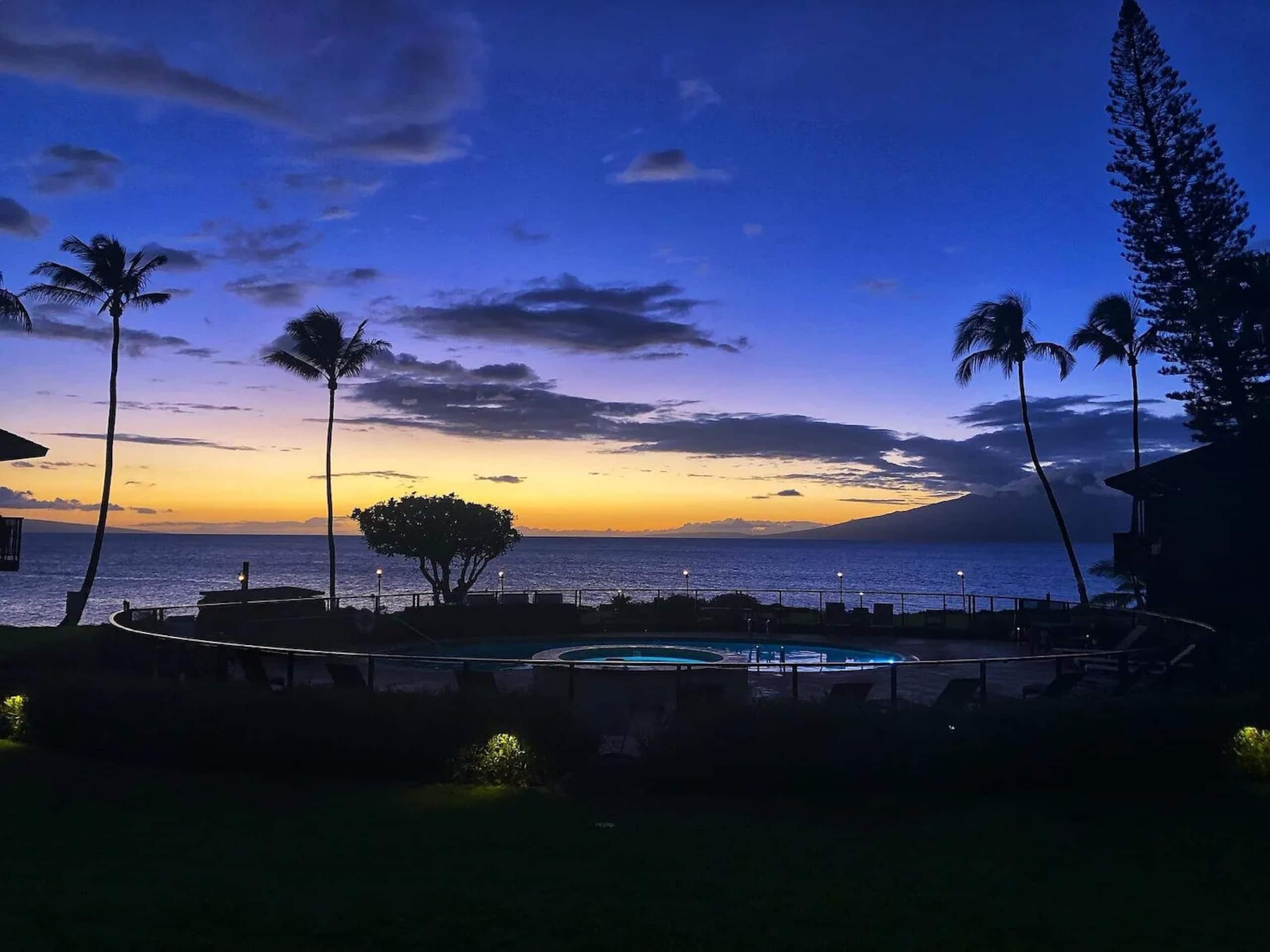 Condo in Lahaina · ★4.9 · 2 bedrooms · 3 beds · 2 baths - Image 17