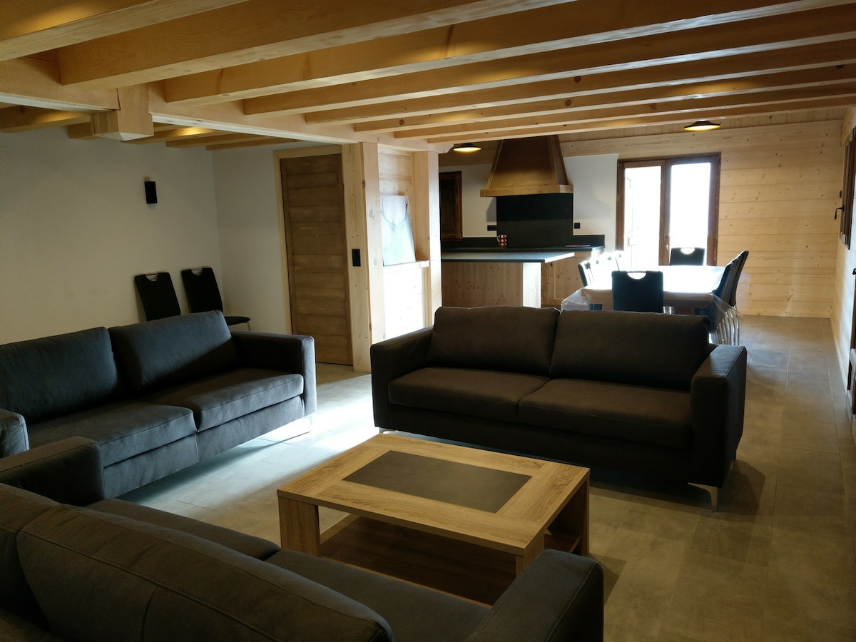 Airbnb performant: Quiet 9-person apartment, nature lovers à Les Gets
