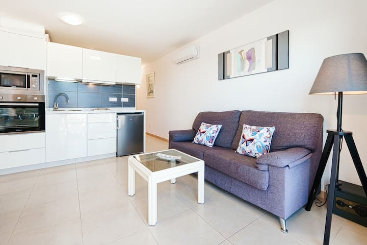 Fantastic Studio Apartment With Amazing Sea View - Playa de las Américas