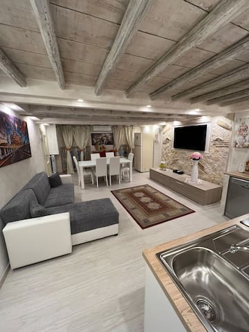 Rome historic center 800 meters from Trevi Fontain gallery image 5