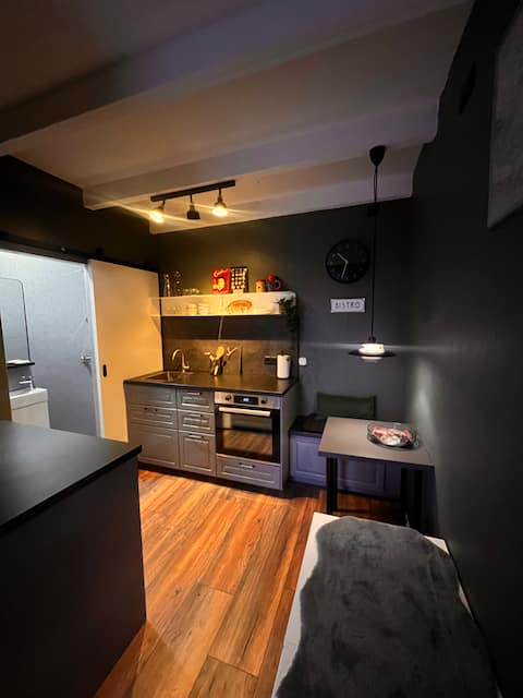 Cosy  guesthouse with a loft and free parking