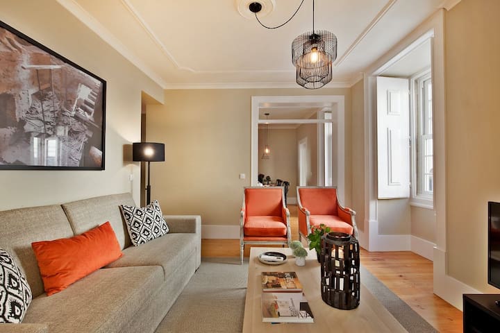 NEW! Downtown Apt Terrace T2 | LIFT by LFS