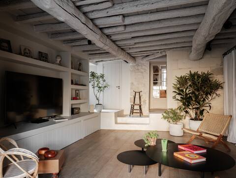 Top Airbnb: Atypical House in the Heart of the Village in Saint Rémy De Provence