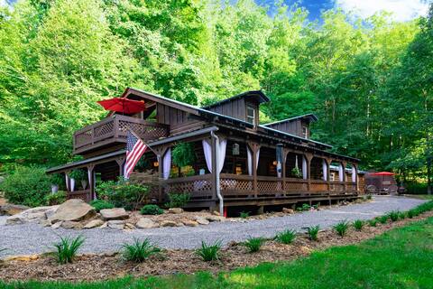 Modern Mountain Cabin w/Private Indoor Pool