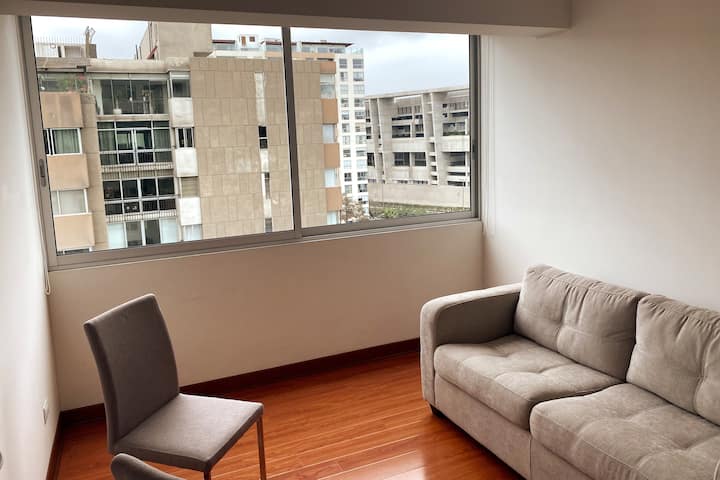 Დამატებითი საძინებელი გასაშლელი დივნით