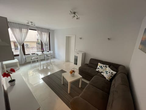 Beautiful, tidy and bright new apartment