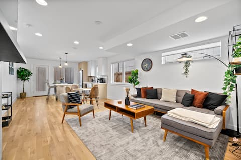 Successful Airbnb property: Luxury Townhome in Sloan's Lake - No Cleaning Fees in West Colfax