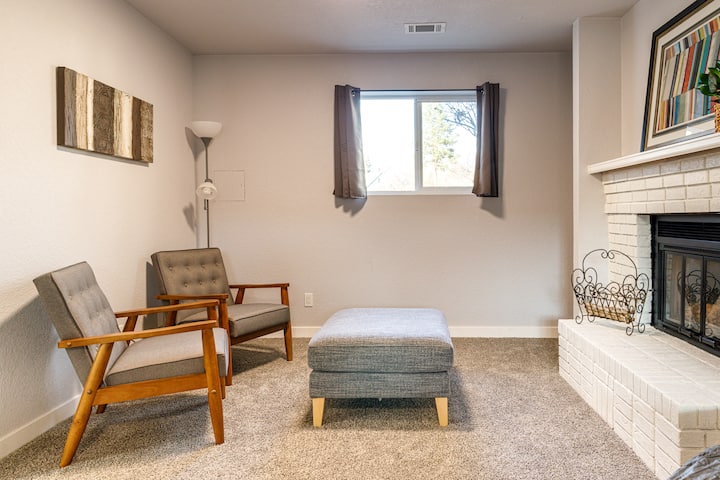Modern Retreat Minutes To Mountains - Loveland, CO