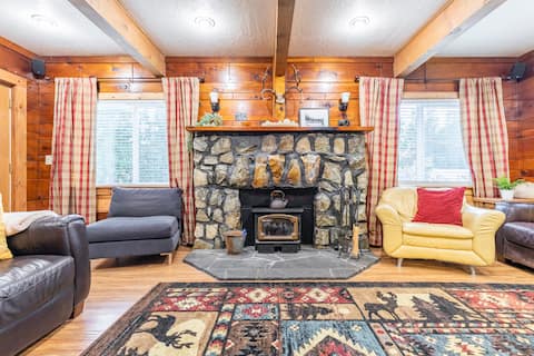 Mountain Escape in Long Barn