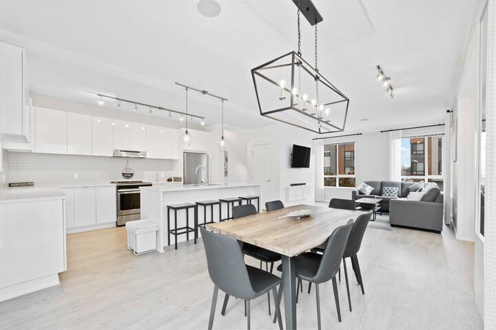 Guest favorite listing in Surrey